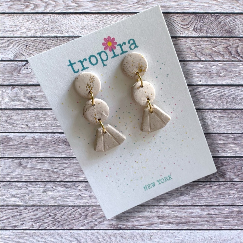 White Gold Seashell Textured Dangling Earrings